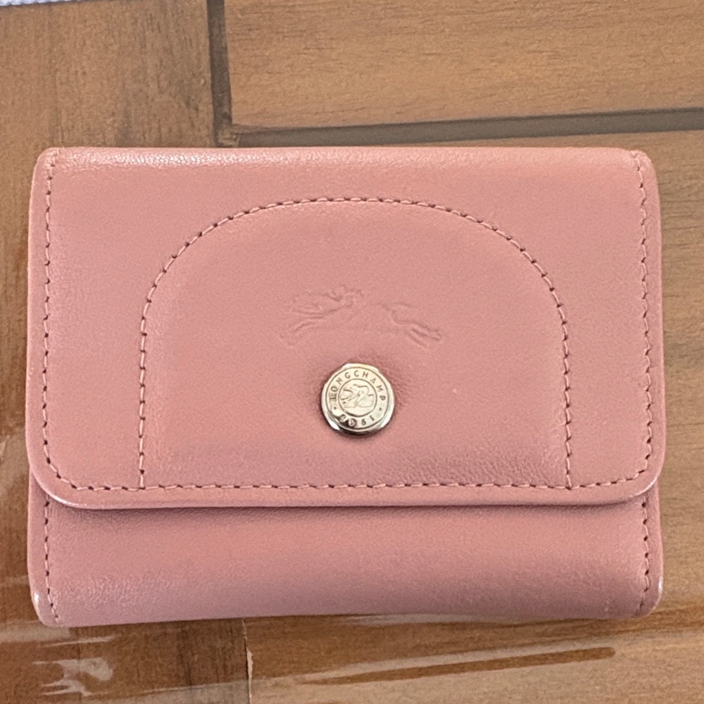 Longchamp accordion wallet